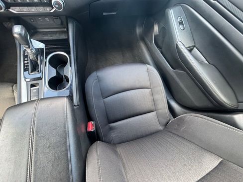 Used 2024 Nissan Altima 2.5 SV w/ SV Premium Package image 18