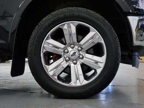Used 2018 Ford F150 Lariat w/ Trailer Tow Package AWD/4WD image 39