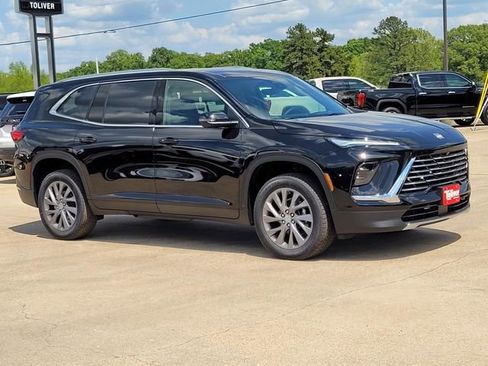 New 2026 Buick Enclave Preferred image 2