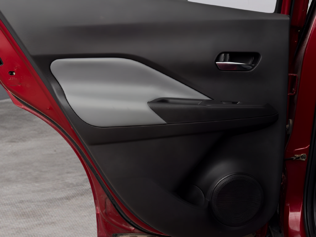Certified 2024 Nissan Kicks SR w/ SR Premium Package FWD image 18