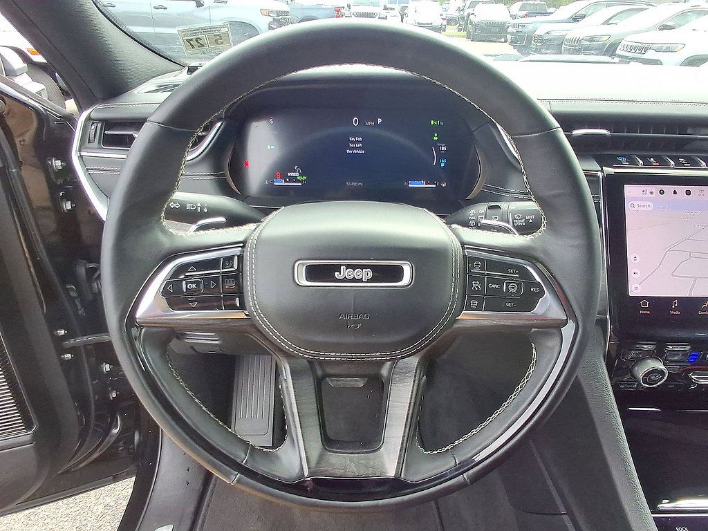 Used 2022 Jeep Grand Cherokee Overland w/ Advanced Protech Group III AWD/4WD image 22