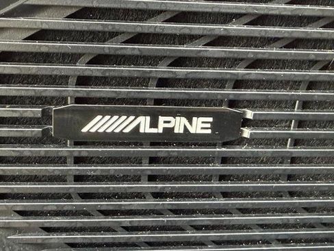 Used 2024 Jeep Wagoneer L Series II w/ Flexible Seating Group AWD/4WD image 24