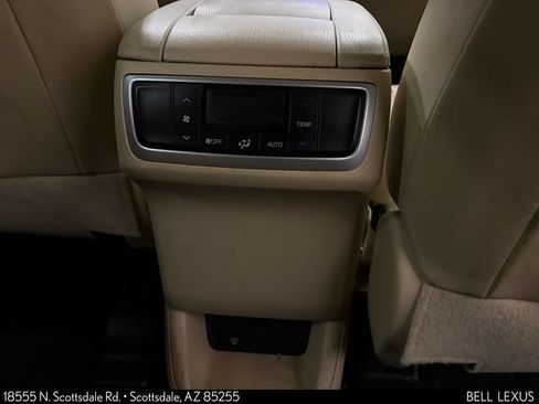 Used 2015 Toyota Highlander XLE FWD image 22