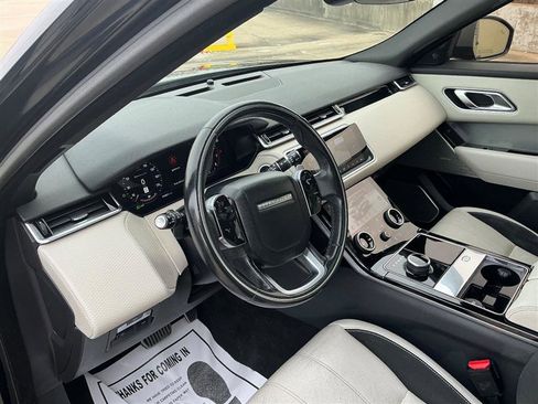 Used 2018 Land Rover Range Rover Velar R-Dynamic SE image 31