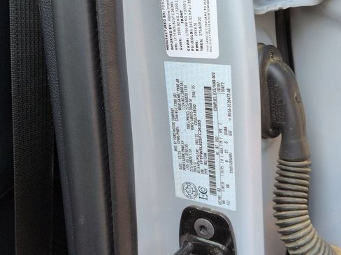 Used 2025 Ford F150 Lariat w/ Equipment Group 502A High AWD/4WD image 35