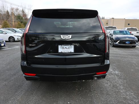 Used 2021 Cadillac Escalade Sport w/ Driver Assist Tech Package image 6