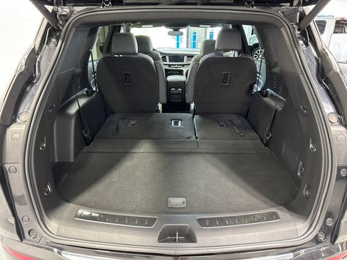 Used 2023 Buick Enclave Essence w/ Experience Buick Package AWD/4WD image 47