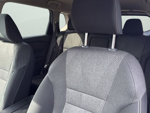 Used 2024 Nissan Rogue SV FWD image 9