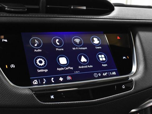 Certified 2025 Cadillac XT6 Luxury image 15