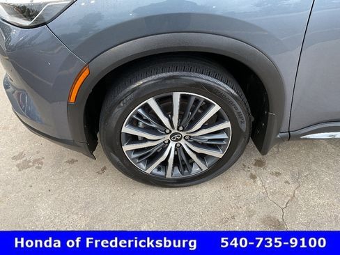 Used 2023 INFINITI QX60 Sensory w/ Vision Package AWD/4WD image 10