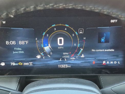 Used 2025 Chevrolet Equinox LT AWD/4WD image 13