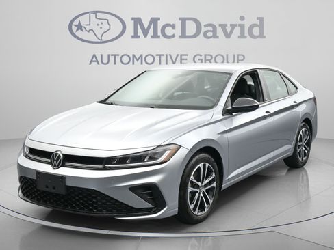 Used 2025 Volkswagen Jetta Sport FWD image 1