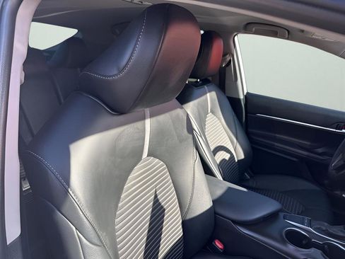 Used 2023 Toyota Camry SE image 15