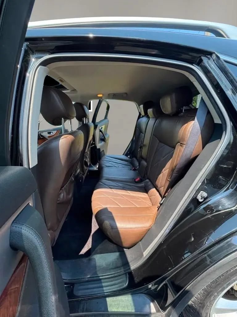 Used 2013 INFINITI FX37 AWD w/ Premium Pkg image 10