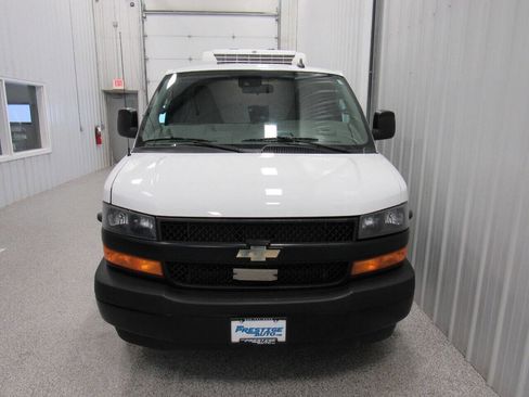 Used 2019 Chevrolet Express 2500 2500 3dr Cargo Van w/ Safety Package image 9