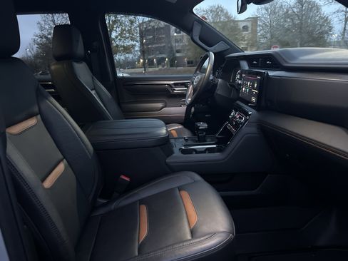 Used 2024 GMC Sierra 1500 AT4 image 31