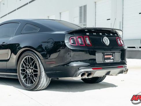 Used 2013 Ford Mustang Shelby GT500 RWD image 36