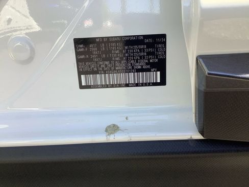 Certified 2025 Subaru Crosstrek 2.5i Limited w/ Crosstrek Mirror Package image 20