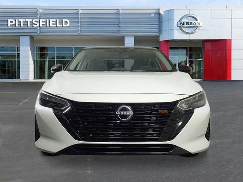 New 2025 Nissan Sentra SR w/ Midnight Edition image 8