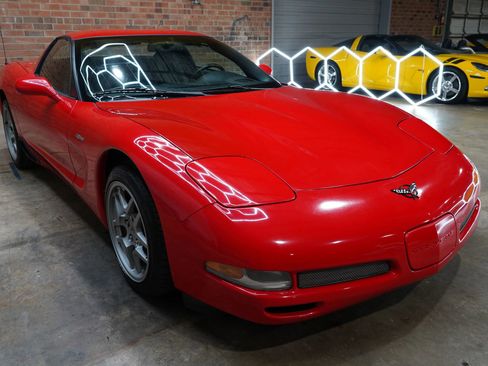 Used 2002 Chevrolet Corvette Z06 w/ Memory Pkg RWD image 23