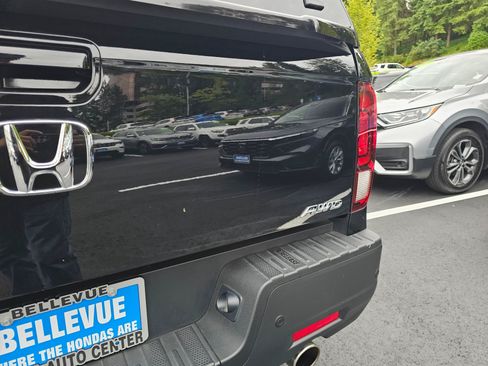 Used 2021 Honda Ridgeline Black Edition image 16