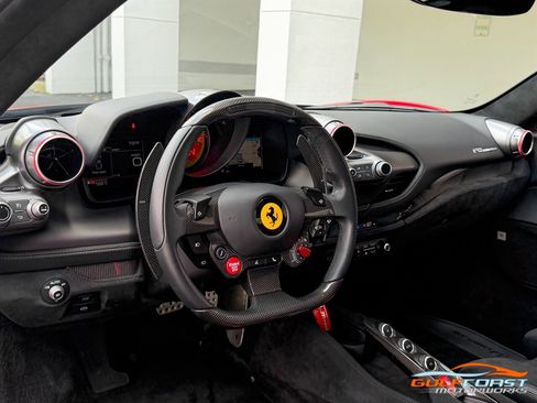 Used 2021 Ferrari F8 Tributo image 12