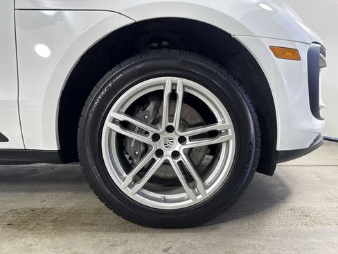 Certified 2023 Porsche Macan AWD/4WD image 15