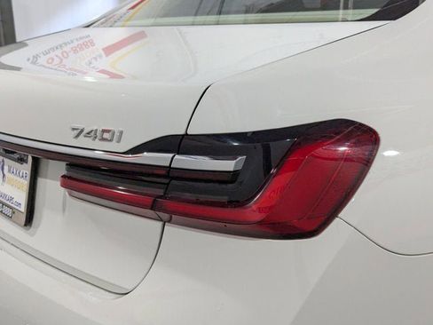 Used 2020 BMW 740i w/ Cold Weather Package image 39