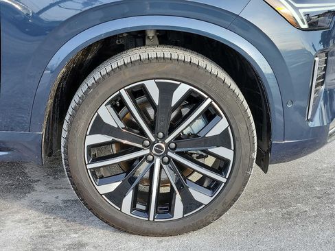 Used 2026 Volvo XC90 B6 Plus w/ Protection Package Premier image 8