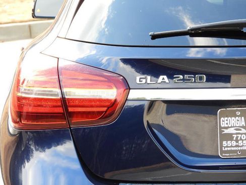 Used 2018 Mercedes-Benz GLA 250 image 18