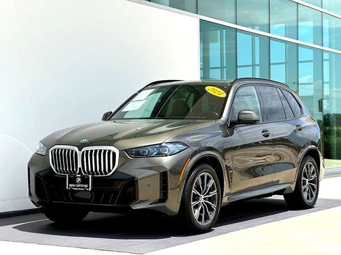 Certified 2024 BMW X5 xDrive50e w/ M Sport Package AWD/4WD image 10