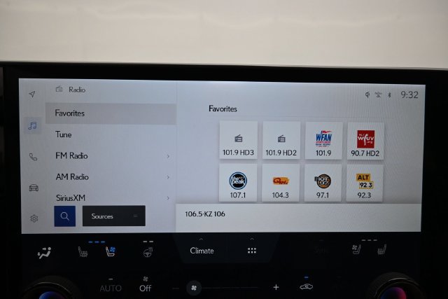 Used 2024 Lexus NX 250 FWD image 20