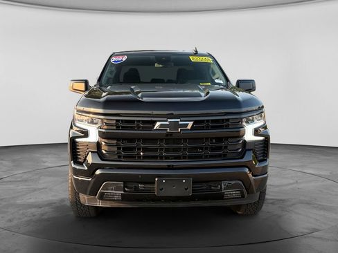 Used 2024 Chevrolet Silverado 1500 RST w/ Z71 Off-Road Package AWD/4WD image 3