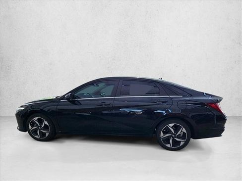 Used 2023 Hyundai Elantra Limited FWD image 8