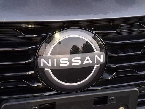 Used 2025 Nissan Sentra SV FWD image 5