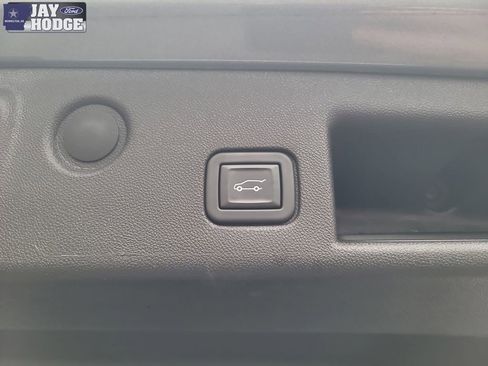 Used 2024 Chevrolet Equinox LT image 30