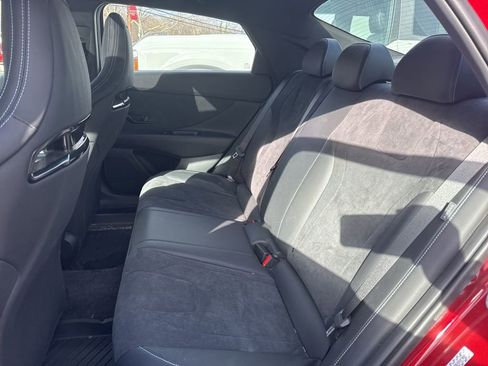 Used 2024 Hyundai Elantra N image 9