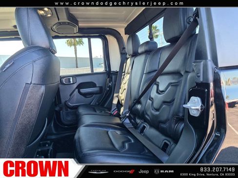 Used 2022 Jeep Gladiator Sport image 21