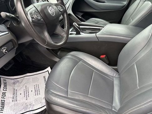 Used 2019 Buick Enclave Essence image 11