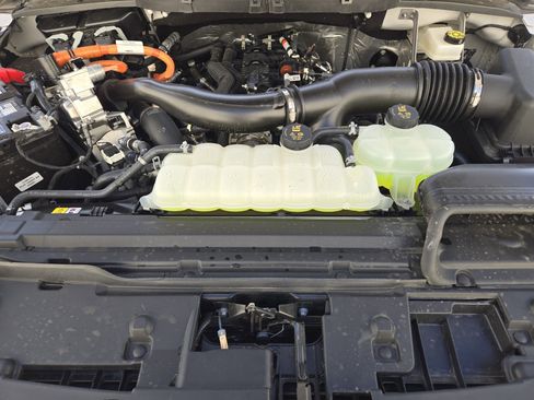 Used 2025 Ford F150 Platinum w/ Equipment Group 702A High image 35