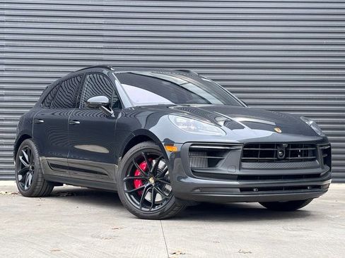 New 2026 Porsche Macan GTS image 9