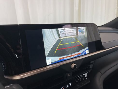 New 2026 Toyota Crown Signia AWD/4WD image 12
