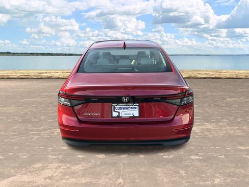 Used 2024 Honda Accord EX image 9