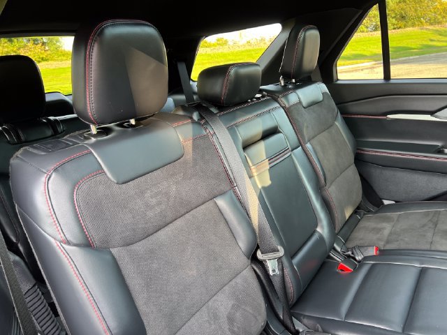 Used 2026 Ford Explorer ST w/ Sun And Sound Package AWD/4WD image 33