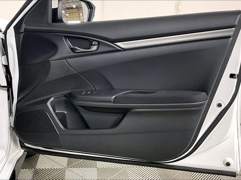 Used 2017 Honda Civic Sport image 24