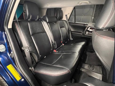 Used 2022 Toyota 4Runner TRD Off-Road Premium image 11