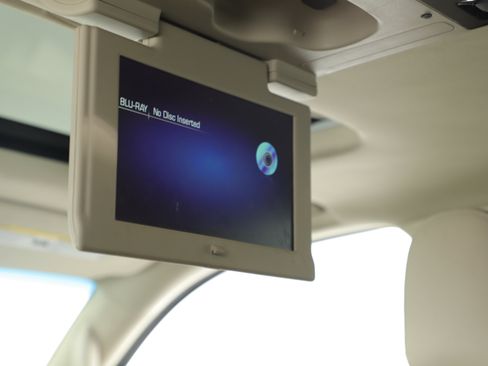 Used 2019 Cadillac Escalade Luxury image 12