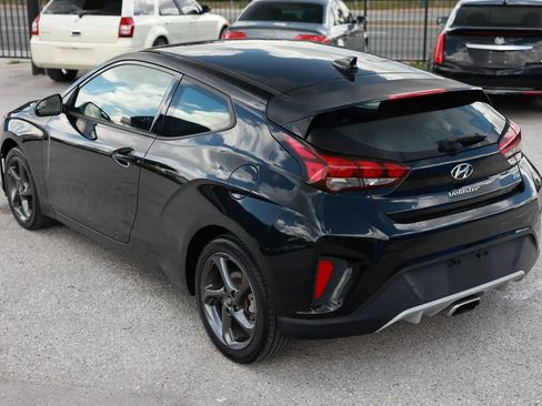 Used 2019 Hyundai Veloster 2.0 FWD image 4