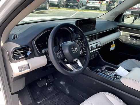 New 2026 Honda Pilot Elite image 10