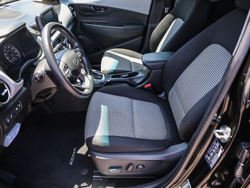 Used 2021 Hyundai Kona SEL Plus w/ Cargo Package FWD image 9